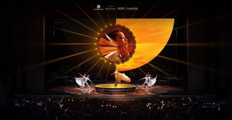 Đen Vâu là khách mời đặc biệt trong live concert của Hà Trần- Ảnh 4. Hà Trần “gây choáng” với sân khấu dàn dựng trên mặt nước