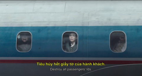 Ha Jung Woo tái xuất trong siêu phẩm 'Vây hãm trên không'- Ảnh 6. Họ đối mặt với việc bị bắn hạ hoặc sẽ không bao giờ trở về nhà được nữa.