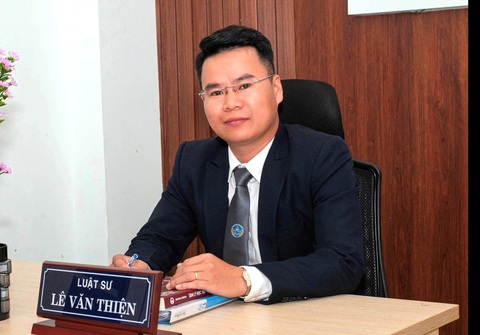 Luật sư kiến nghị vụ người phụ nữ chết vì tai nạn, trong máu có nồng độ cồn- Ảnh 1. Luật sư Lê Văn Thiện vừa có đơn kiến nghị gửi cơ quan chức năng - Ảnh: Đ.C.