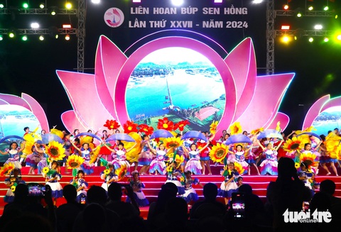 Liên hoan Búp sen hồng năm nay diễn ra từ ngày 7 đến 10-7 tại Phú Yên - Ảnh: CẨM GIANG Liên hoan Búp sen hồng năm nay diễn ra từ ngày 7 đến 10-7 tại Phú Yên - Ảnh: CẨM GIANG