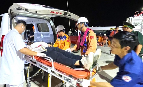 Thủy thủ quốc tịch Trung Quốc được Trung tâm phối hợp tìm kiếm, cứu nạn hàng hải khu vực IV cứu nạn kịp thời - Ảnh: Trung tâm phối hợp tìm kiếm, cứu nạn hàng hải khu vực IV Thủy thủ quốc tịch Trung Quốc được Trung tâm Phối hợp tìm kiếm, cứu nạn hàng hải khu vực IV cứu nạn kịp thời - Ảnh: Trung tâm Phối hợp tìm kiếm, cứu nạn hàng hải khu vực IV