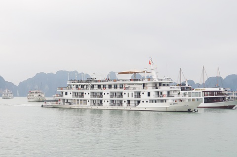 Quảng Ninh tạm ngừng cấp phép tàu bè để ứng phó bão số 2- Ảnh 1. Quảng Ninh tạm ngừng cấp phép cho các tàu ra khơi từ 12h ngày 22-7, để tập trung ứng phó với bão số 2 - Ảnh: T.THẮNG