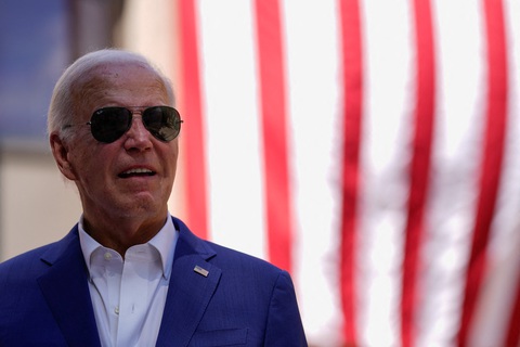 Ông Biden kêu gọi Đảng Dân chủ đoàn kết để đánh bại đối thủ Donald Trump- Ảnh 1. Tổng thống Mỹ Joe Biden tại bang Pennsylvania, Mỹ ngày 7-7 - Ảnh: REUTERS