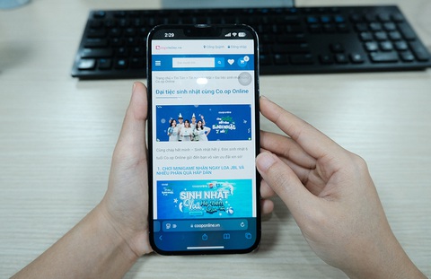 Co.op online mừng sinh nhật lần thứ 6: Tưng bừng khuyến mãi, 'mưa' quà tặng cho khách- Ảnh 4. Để cho khách hàng mua sắm thuận lợi, Co.op Online được tối ưu hóa trên các thiết bị di động