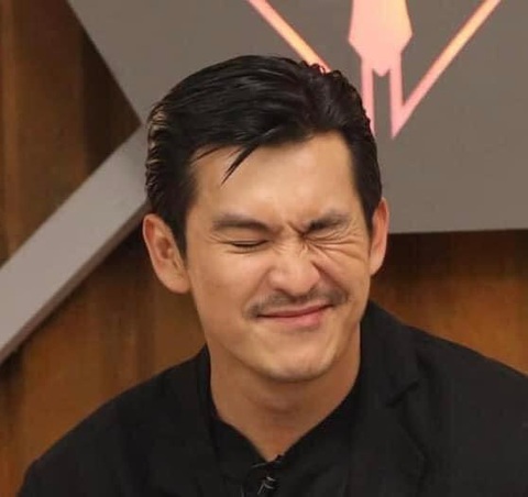'Rổ meme' hài không chịu nổi từ dàn Anh trai vượt ngàn chông gai- Ảnh 11. Thiên Minh có điệu bộ nháy mắt làm xấu nhưng cực đáng yêu