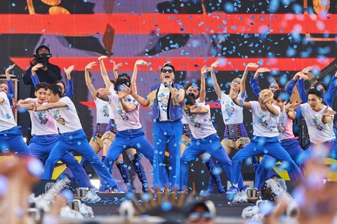 Concert Summer Swag 2024 của PSY thu hút rất nhiều khán giả tham gia - Ảnh: PSY Concert Summer Swag 2024 của PSY thu hút rất nhiều khán giả tham gia - Ảnh: PSY
