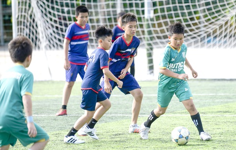 Trẻ em cần vận động để tốt cho sức khỏe - Ảnh: QUANG ĐỊNH Trẻ em cần vận động để tốt cho sức khỏe - Ảnh: QUANG ĐỊNH