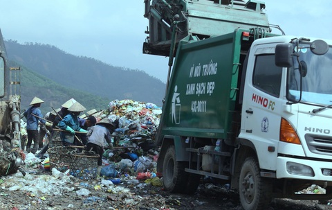 Cơ quan chức năng vào cuộc sau phản ánh mùi hôi thối từ bãi rác lớn nhất Đà Nẵng- Ảnh 1. Bãi rác Khánh Sơn là bãi rác lớn nhất Đà Nẵng hiện nay - Ảnh: Đ.CƯỜNG