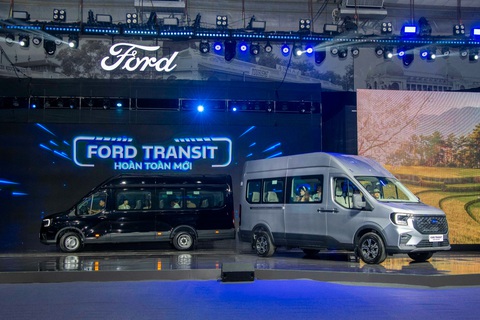 Ford dồn sức cho 4 dòng xe chủ lực tại Việt Nam, xe điện và hybrid sẽ cần thêm thời gian- Ảnh 2. Ford Transit thế hệ mới được nâng cấp toàn diện - Ảnh: Ford