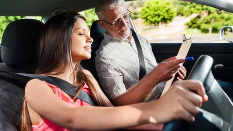 Thi lý thuyết lái xe ngay tại nhà: Nhanh, gọn, đỡ tốn kém- Ảnh 2. Dĩ nhiên phần thi thực hành vẫn phải đến trung tâm - Ảnh minh họa: driving-test-cancellations-4all