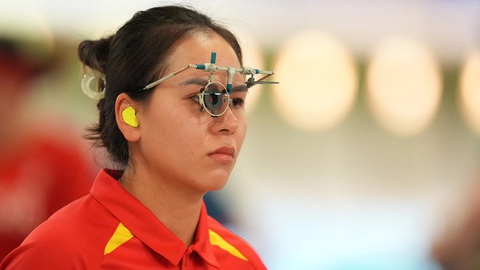 Hy vọng vượt qua chính mình ở Olympic Paris 2024- Ảnh 1. Hy vọng tranh chấp huy chương của Trịnh Thu Vinh ở nội dung 25m súng ngắn thể thao là khá mong manh - Ảnh: Reuters