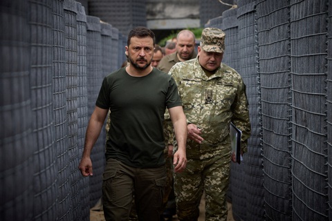 Ukraine đã nhận lô tiêm kích F-16 đầu tiên, ông Zelensky muốn Trung Quốc gây áp lực lên Nga- Ảnh 3. Ukraine đã nhận lô tiêm kích F-16 đầu tiên, ông Zelensky muốn Trung Quốc gây áp lực lên Nga- Ảnh 3.