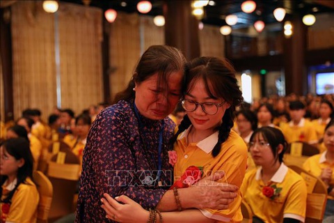 Vu lan báo hiếu tại chùa Tam Chúc thu hút hàng ngàn tăng ni, Phật tử tham dự- Ảnh 3. Vu lan báo hiếu tại chùa Tam Chúc thu hút hàng ngàn tăng ni, Phật tử tham dự- Ảnh 3.
