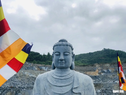 Tượng Phật khổng lồ bằng đá đang làm ở Đà Nẵng được cấp phép xây dựng từ 8 năm trước- Ảnh 2. Tượng Phật khổng lồ bằng đá đang làm ở Đà Nẵng được cấp phép xây dựng từ 8 năm trước- Ảnh 2.