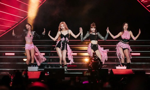 Phim concert của BlackPink thua phim Mỹ Tâm và Taylor Swift vì kịch bản cũ quá- Ảnh 1. Phim concert của BlackPink thua phim Mỹ Tâm và Taylor Swift vì kịch bản cũ quá- Ảnh 1.