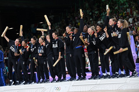 Bóng chuyền nữ Ý thắng Mỹ, lần đầu giành HCV Olympic- Ảnh 1. Bóng chuyền nữ Ý thắng Mỹ, lần đầu giành HCV Olympic- Ảnh 1.