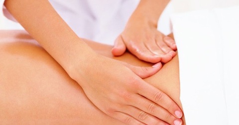 Độc đáo khí công thanh lọc đường tiết niệu, trị liệu sỏi thận, sỏi niệu quản, bàng quang- Ảnh 2. Day xoa vùng bụng có tác dụng hỗ trợ trị sỏi tiết niệu - Ảnh minh họa