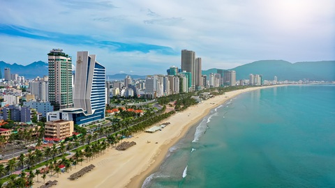 Du lịch Đà Nẵng: Nỗ lực bắt kịp xu hướng, tăng tốc phát triển- Ảnh 1. Du lịch Đà Nẵng có hành trình lột xác ngoạn mục