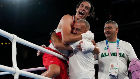 Điểm lại 5 sự kiện ồn ào nhất của Olympic 2024- Ảnh 4. Imane Khelif được xác định có nhiễm sắc thể XY, trong khi giấy tờ tùy thân là nữ, từ Liên đoàn Boxing thế giới (IBA)