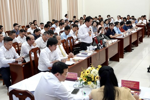 Thêm thời gian đánh giá tác động, chưa cần thiết điều chỉnh giá đất thời điểm này?- Ảnh 1. Nhiều ý kiến phản biện về bảng giá đất điều chỉnh dự kiến do Sở Tài nguyên và Môi trường chủ trì soạn thảo - Ảnh: T.T.D.