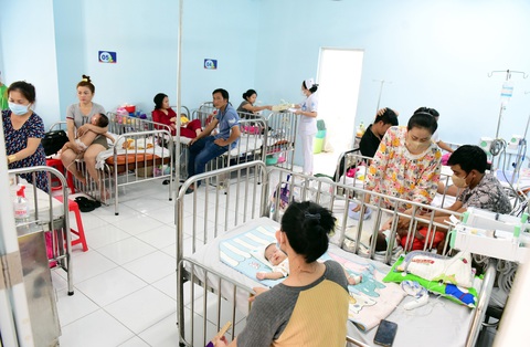 Bệnh sởi tăng cấp, làm sao ngăn chặn?- Ảnh 1. Bệnh sởi tăng cấp, làm sao ngăn chặn?- Ảnh 1.