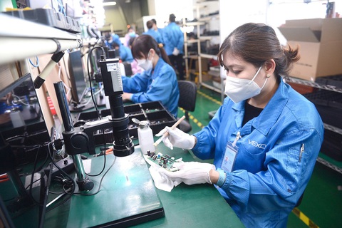 TP.HCM ban hành chỉ thị tăng trưởng kinh tế đến 2025 với 6 mục tiêu- Ảnh 1. TP.HCM ban hành chỉ thị tăng trưởng kinh tế đến 2025 với 6 mục tiêu - Ảnh: QUANG ĐỊNH