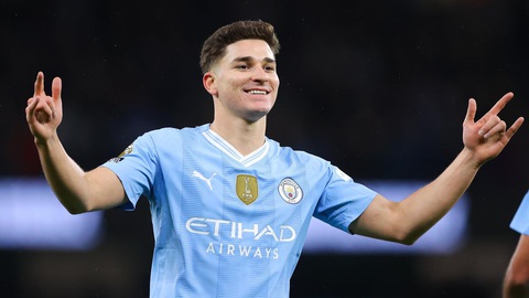 Julian Alvarez gia nhập Atletico Madrid với giá kỷ lục từ Manchester City- Ảnh 1. Julian Alvarez sẽ gia nhập Atletico Madrid ở La Liga mùa giải mới - Ảnh: Getty Images