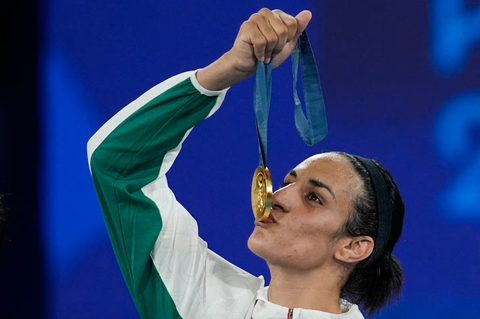 Võ sĩ bị nghi ngờ giới tính Imane Khelif đâm đơn khởi kiện- Ảnh 1. Nữ võ sĩ boxing Imane Khelif khởi kiện vì bị tấn công về giới tính trên không gian mạng tại Olympic 2024 - Ảnh: Getty