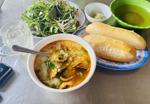 Cảnh cáo người đăng thông tin sai sự thật món cháo lươn là di sản phi vật thể quốc gia - Ảnh 1. Cảnh cáo người đăng thông tin sai sự thật món cháo lươn là di sản phi vật thể quốc gia - Ảnh 1.