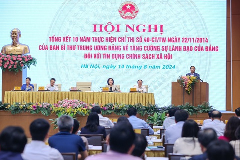 Nghiên cứu gói 30.000 tỉ đồng cho vay mua, thuê, xây dựng và cải tạo nhà ở- Ảnh 1. Thủ tướng Phạm Minh Chính chủ trì hội nghị - Ảnh: VGP