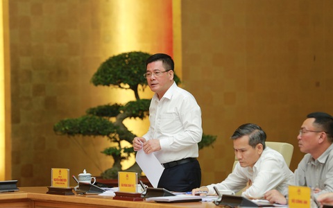 Diễn biến mới giải quyết 'số phận' 154 dự án điện mặt trời từng được bổ sung không căn cứ- Ảnh 1. Diễn biến mới giải quyết 'số phận' 154 dự án điện mặt trời từng được bổ sung không căn cứ- Ảnh 1.