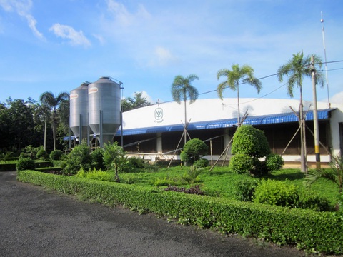 C.P. Việt Nam gia nhập Liên minh tái chế bao bì PRO Việt Nam- Ảnh 3. Sáng kiến sử dụng thùng silo chứa thức ăn chăn nuôi tại các trang trại giúp giảm bao bì nhựa sử dụng