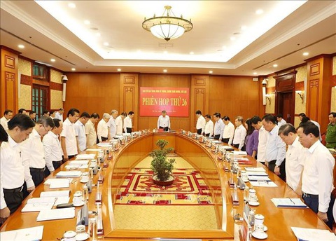Tổng Bí thư, Chủ tịch nước chủ trì họp Ban Chỉ đạo Trung ương về phòng, chống tham nhũng, tiêu cực- Ảnh 2. Tổng Bí thư, Chủ tịch nước Tô Lâm cùng các đại biểu dành một phút mặc niệm cố Tổng Bí thư Nguyễn Phú Trọng