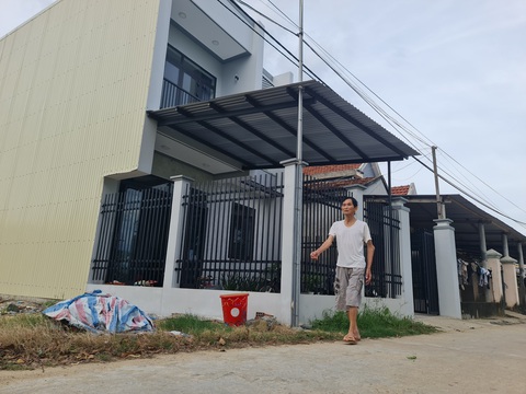 Bà lão 93 tuổi thắng kiện chủ tịch UBND TP Quảng Ngãi- Ảnh 3. Căn nhà hiện đã xây dựng xong, con trai ông Thạch đang sinh sống - Ảnh: TRẦN MAI
