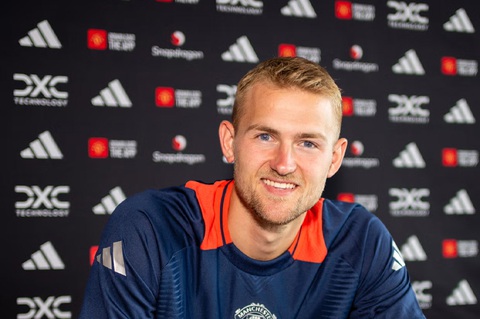 Những ngôi sao được kỳ vọng tỏa sáng ở Premier League 2024-2025- Ảnh 6. De Ligt là sự nâng cấp đáng kể cho hàng thủ của Man United - Ảnh: MAN UNITED