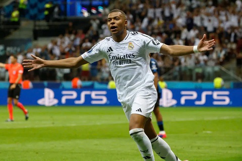 Kylian Mbappe ghi bàn đầu tiên, Real Madrid đoạt Siêu cúp châu Âu- Ảnh 1. Kylian Mbappe ghi bàn trong trận ra mắt, giúp Real Madrid đoạt Siêu cúp châu Âu - Ảnh: Getty