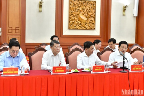 Các đồng chí lãnh đạo Đảng, Nhà nước dự Hội nghị. Tổng Bí thư, Chủ tịch nước Tô Lâm chủ trì gặp mặt các lãnh đạo, nguyên lãnh đạo Đảng, Nhà nước- Ảnh 13.