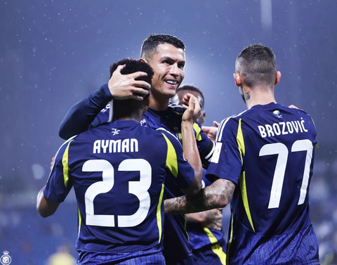 Cristiano Ronaldo lập kỷ lục ghi bàn trong 23 mùa giải liên tiếp- Ảnh 1. Cristiano Ronaldo ghi bàn giúp Al Nassr vào chung kết Siêu cúp Saudi Arabia - Ảnh: X