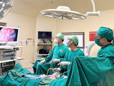 Ăn uống không đúng giờ, đau dạ dày không điều trị, dễ thủng tạng rỗng- Ảnh 1. Ăn uống không đúng giờ, đau dạ dày không điều trị, dễ thủng tạng rỗng- Ảnh 1.
