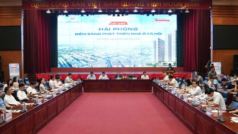 Công khai dự án, giá cả, tiêu chuẩn mua nhà ở xã hội để tránh trục lợi- Ảnh 2. Toàn cảnh hội thảo Hải Phòng điểm sáng phát triển nhà ở xã hội, sáng 16-8 - Ảnh: N.M.