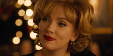Scarlett Johansson vào vai chuyên viên tiếp thị làm giả dữ liệu của NASA- Ảnh 2. Scarlett Johansson xinh đẹp và tài năng trong Fly Me to the Moon - Ảnh: Collider