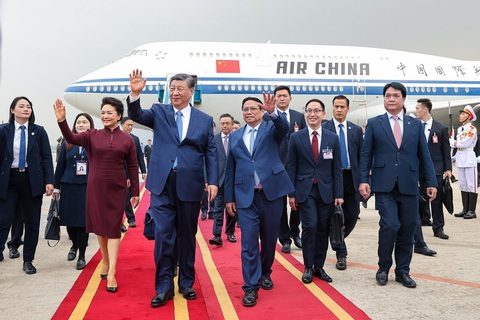 Đại sứ Hùng Ba: Tổng Bí thư, Chủ tịch nước Tô Lâm rất quan tâm phát triển quan hệ Việt - Trung- Ảnh 4. Tổng Bí thư, Chủ tịch nước Trung Quốc Tập Cận Bình khi thăm Việt Nam vào tháng 12-2023 - Ảnh: VGP
