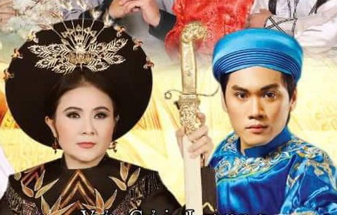 Nghệ sĩ Thanh Ngân và Nguyễn Văn Khởi gặp gỡ khán giả trong vở Tiếng trống Mê Linh - Ảnh: NVCC Tin tức xem nghe cuối tuần: Anh trai vượt ngàn chông gai lập nhà mới- Ảnh 4.