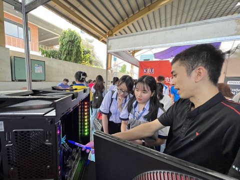 9x liệu có quá già để làm thực tập sinh?- Ảnh 3. 9x nộp hồ sơ ứng tuyển thường bị doanh nghiệp chê... già - Ảnh 3.
