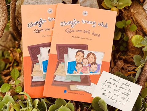 Sách Chuyện trong nhà - Làm con hiếu hạnh - Ảnh: Vĩnh Nghiêm Books Mùa Vu lan, đọc sách Chuyện trong nhà - Làm con hiếu hạnh- Ảnh 2.