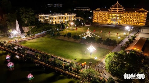 Đoàn rước dài hàng trăm mét tham dự Lễ Vu lan tại Học viện Phật giáo Việt Nam - Ảnh: DANH KHANG Đoàn rước dài hàng trăm mét tham dự lễ Vu lan tại Học viện Phật giáo Việt Nam - Ảnh: DANH KHANG