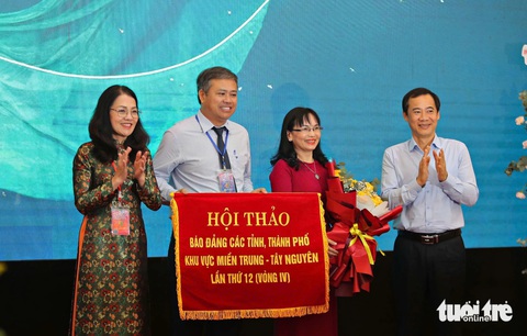 Dừng phát triển nóng, cân bằng để chuyển đổi xanh- Ảnh 2. Dừng phát triển nóng, cân bằng để chuyển đổi xanh - Ảnh 2.