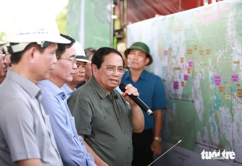 Thủ tướng kiểm tra tiến độ cao tốc Khánh Hòa - Buôn Ma Thuột - Ảnh 2. Thủ tướng kiểm tra tiến độ cao tốc Khánh Hòa - Buôn Ma Thuột - Ảnh 2.