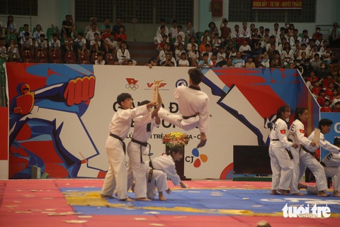 Hơn 1.300 vận động viên tranh tài giải vô địch taekwondo các lứa tuổi quốc gia 2024- Ảnh 2. Hơn 1.300 vận động viên tranh tài giải vô địch taekwondo các lứa tuổi quốc gia 2024- Ảnh 2.
