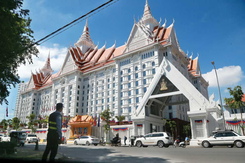 Campuchia triển khai an ninh lớn phòng ngừa biểu tình ở Phnom Penh ngày 18-8- Ảnh 1. Campuchia triển khai an ninh lớn phòng ngừa biểu tình ở Phnom Penh ngày 18-8- Ảnh 1.